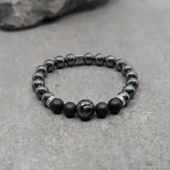Bracelet en hématite et agate noire 8mm et perle de tahiti gravée