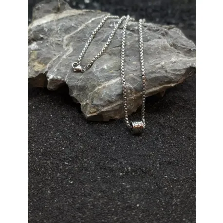Collier motif craquelé et chaine couleur argentée