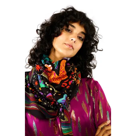 Foulard Crazy World Noir 130cmx130cm